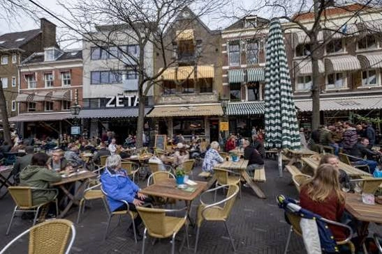 The Hague: Cafe de Zwarte Ruiter